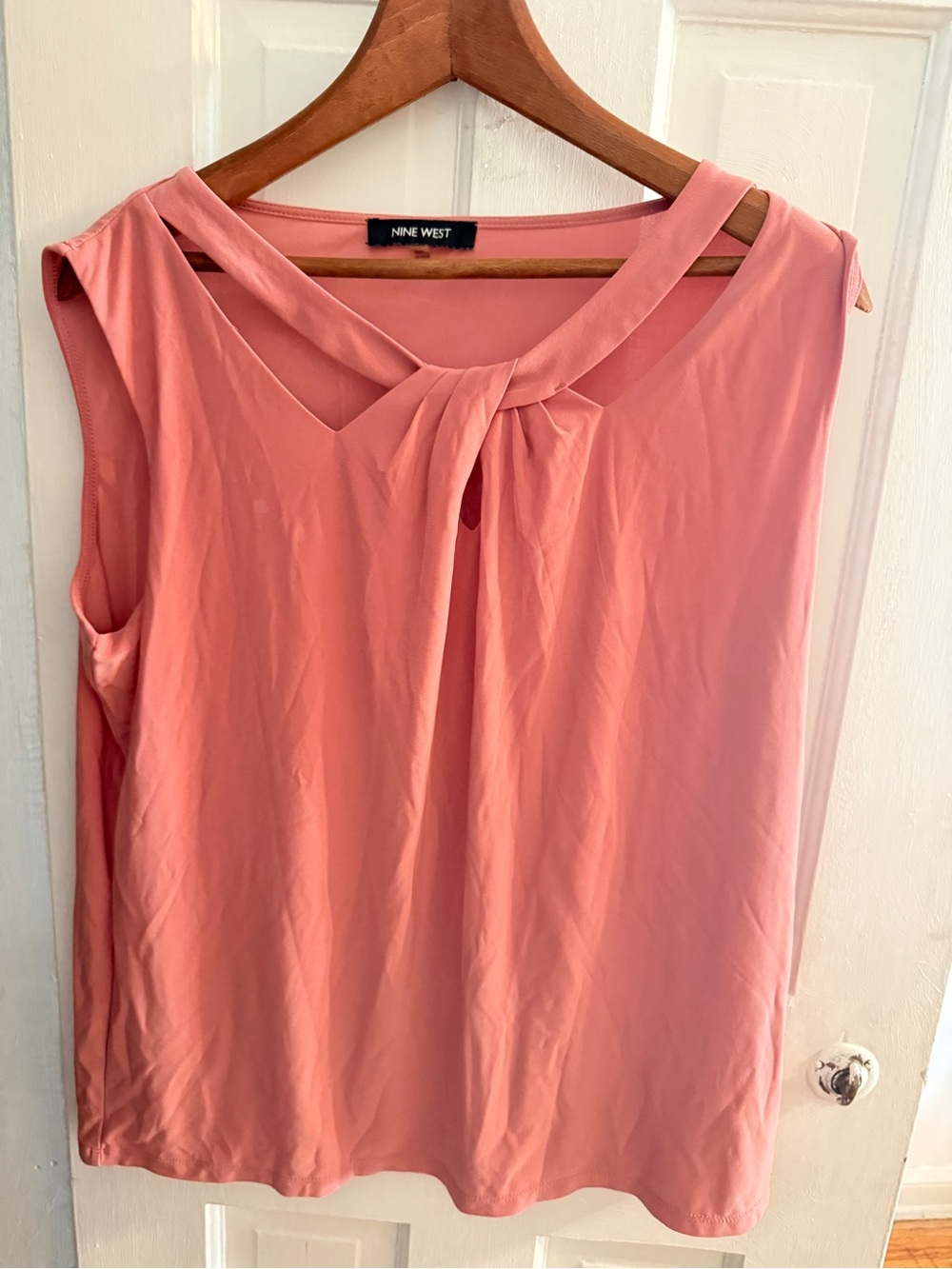 Nine West Coral-Pink Sleeveless Twist-Neck Camisole